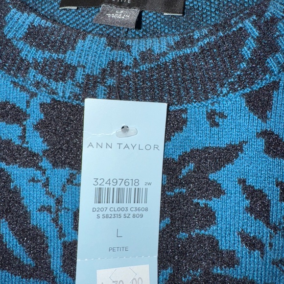 NWT Ann Taylor Floral Jacquard Easy Crew Neck Blue Sweater L - Picture 4 of 5